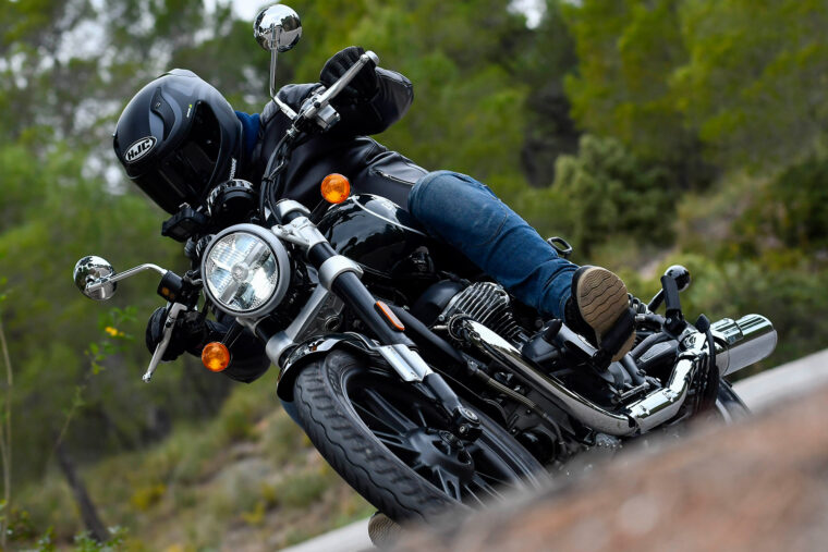 MBKWeb_Royal_Enfield_Super_Meteor_650_2023_Valencia - 5