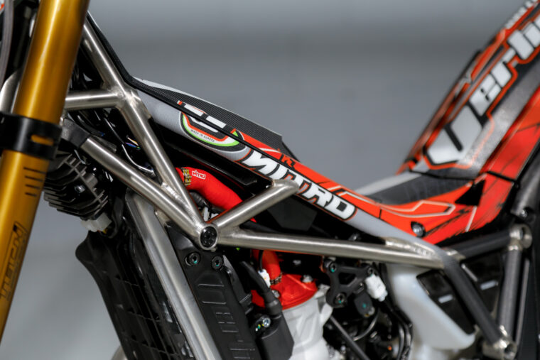 Vertigo-Nitro-Titanium-R-2023-7