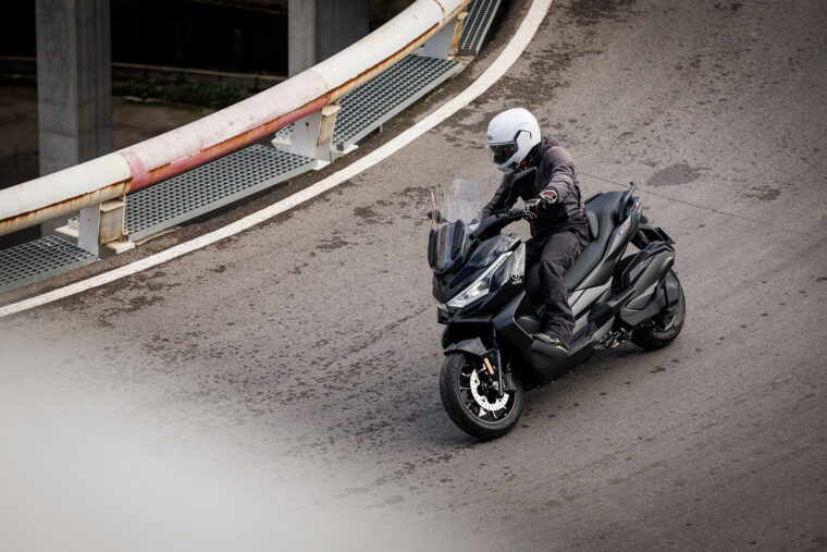 Voge-SR4-MAX-2023-prueba-opinion-14