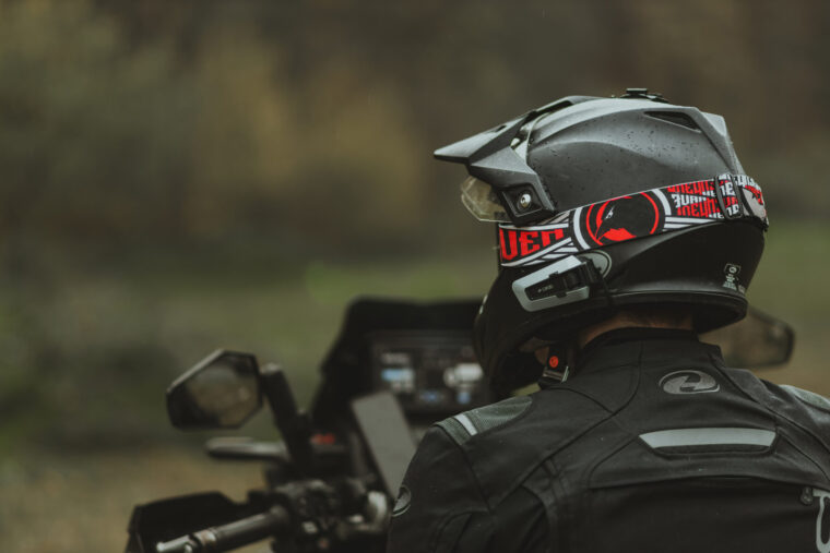 Cardo-Packtalk-Custom (18)