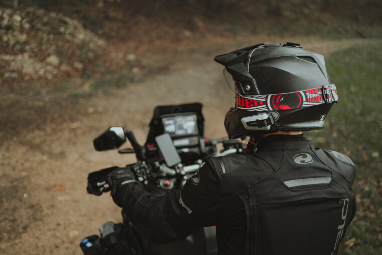 Cardo-Packtalk-Custom (21)