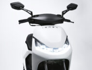 Ionex, la marca de motos eléctricas de KYMCO, llega a España 9 IONEX S7 ABS 2023 blanco2