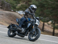 Prueba CFMoto 300 cl x Heritage opinion 4