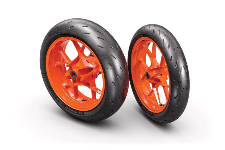 KTM-890-SMT-2023- - 27