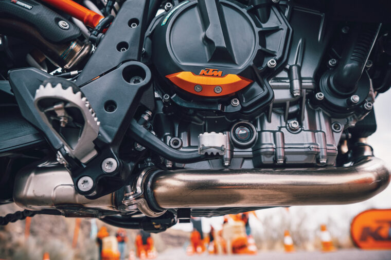 KTM-890-SMT-2023- - 52