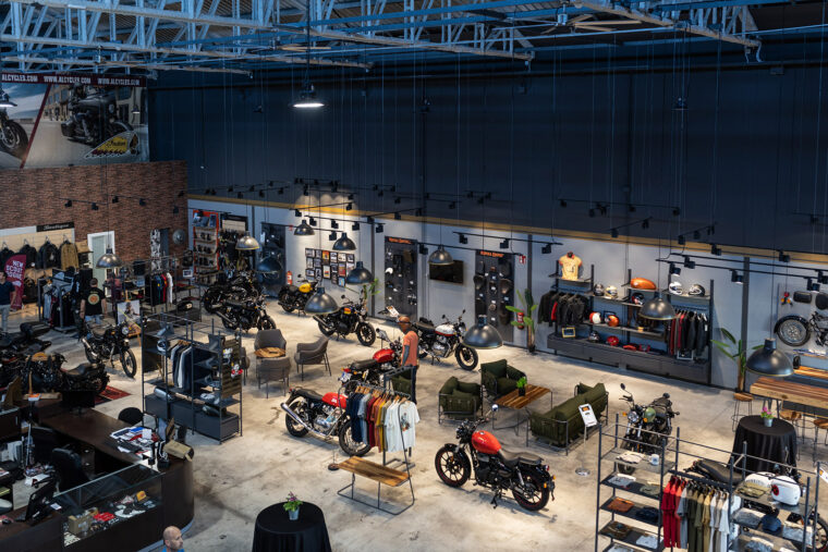Royal Enfield abre nuevas tiendas en Madrid, Murcia y Alicante 5 Royal Enfield Tiendas Concept Store1