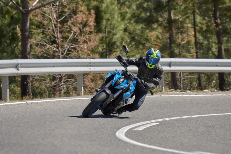 Suzuki GSX 8S 2023 prueba opinion
