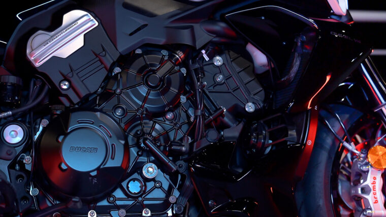 ducati-diavel-v4-2023-mbk - 9