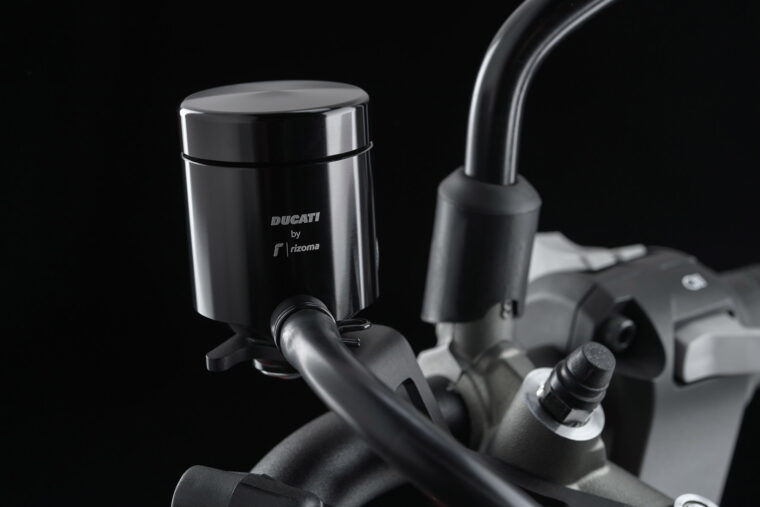 Ducati Hypermotard 950 Accesorios Ducati Performance9