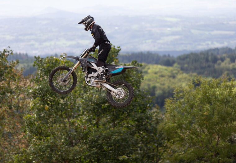 EMX-XF30-Explorer (15)