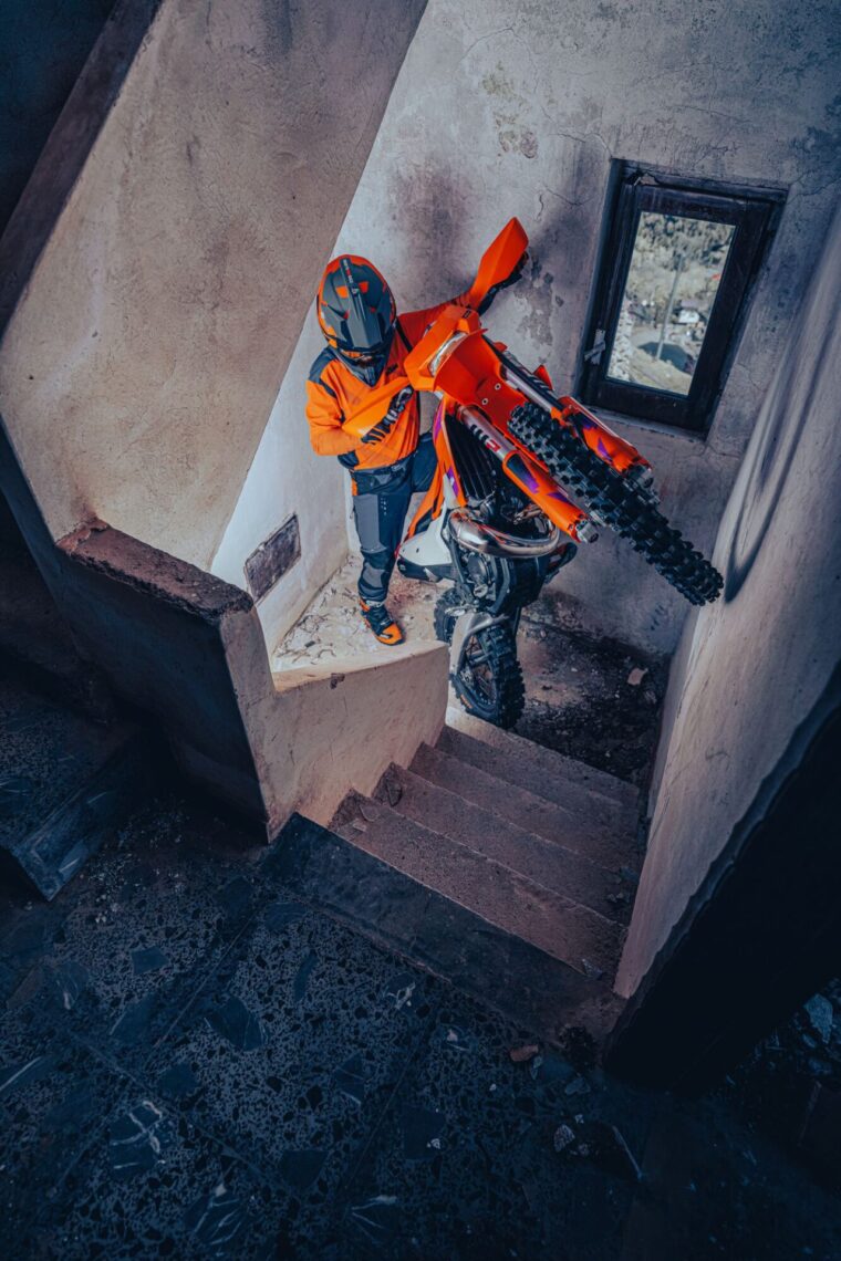KTM-150-EXC-2024-17