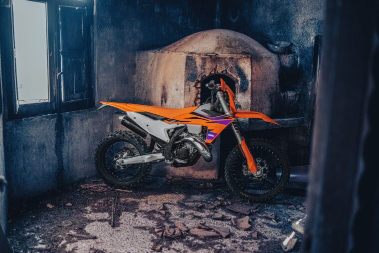 KTM-150-EXC-2024-3