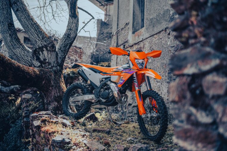 KTM-150-EXC-2024-9
