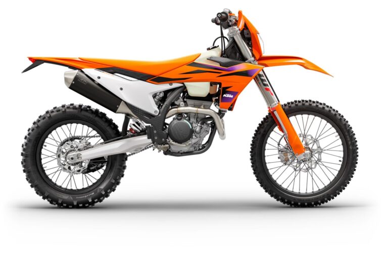 KTM 250 EXC-F 2024 4 KTM 250 EXC F 2024 2