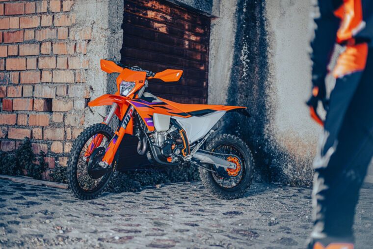 KTM-350-EXC-F-2024-13