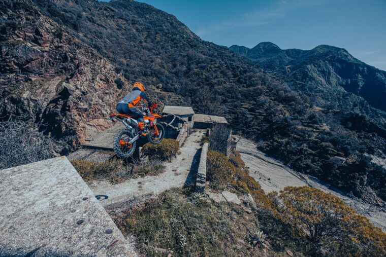 KTM-350-EXC-F-2024-23