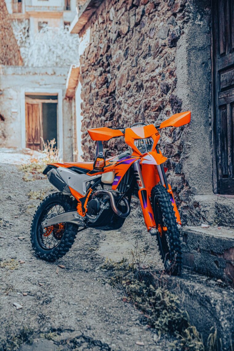 KTM-350-EXC-F-2024-24
