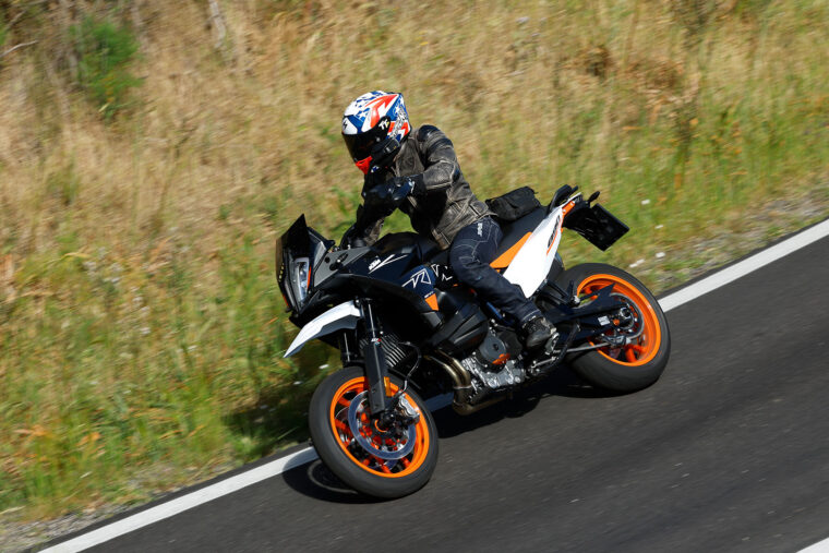 KTM 890 SMT 2023 prueba opinion 1