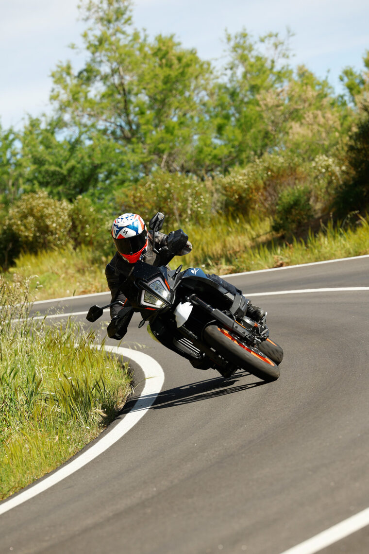 KTM-890-SMT-2023-prueba-opinion-13