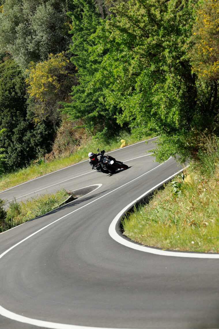 KTM-890-SMT-2023-prueba-opinion-18