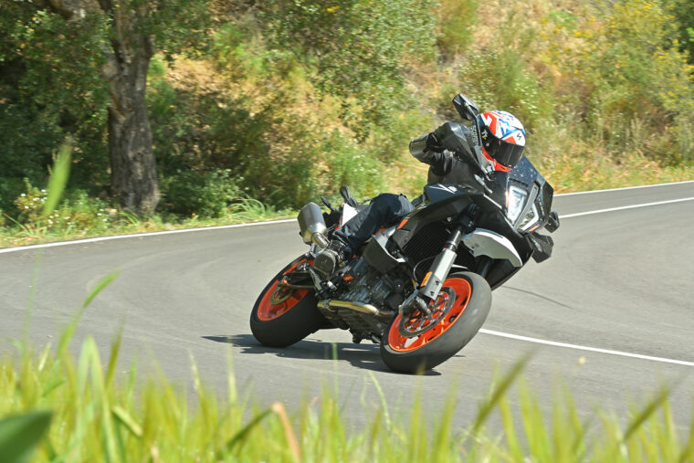 KTM-890-SMT-2023-prueba-opinion-40
