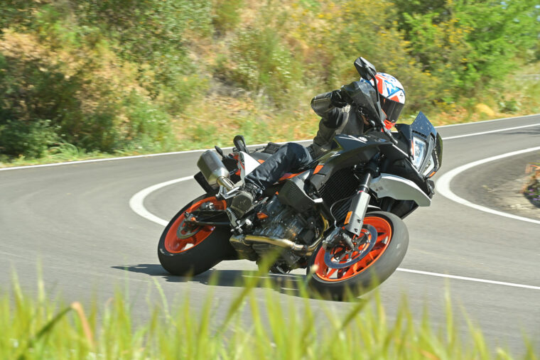 KTM-890-SMT-2023-prueba-opinion-41