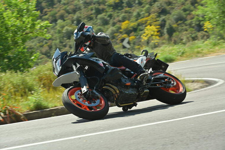 KTM-890-SMT-2023-prueba-opinion-43