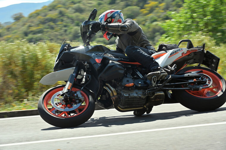 KTM-890-SMT-2023-prueba-opinion-45