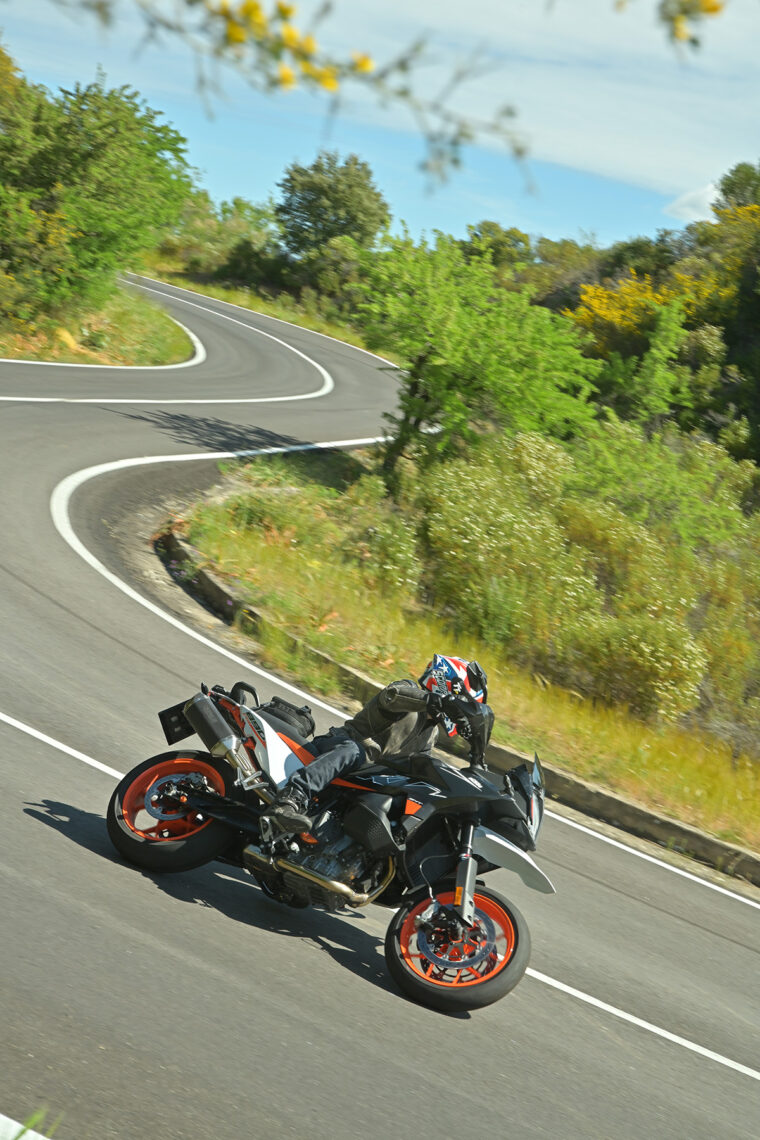KTM-890-SMT-2023-prueba-opinion-48