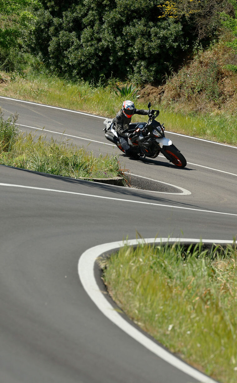 KTM-890-SMT-2023-prueba-opinion-5