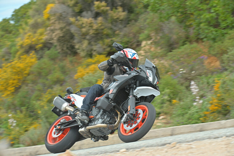 KTM-890-SMT-2023-prueba-opinion-54