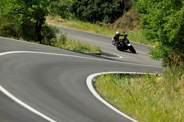 KTM-890-SMT-2023-prueba-opinion-7