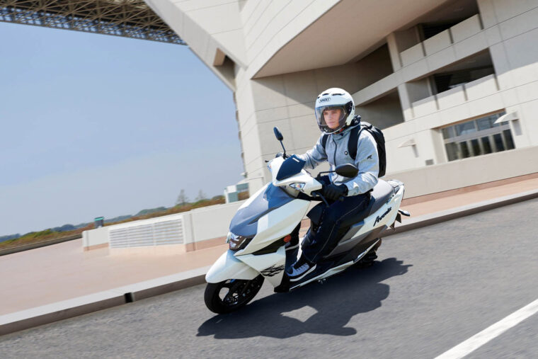 Suzuki-Avenis-125-2023 - 13