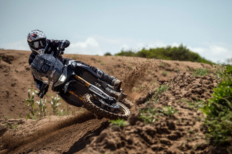 Aprilia-Tuareg-Test-Raids (1)