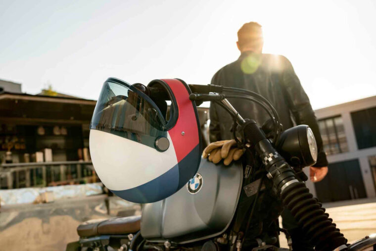 Casco-BMW-Grand-Racer (23)