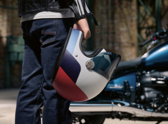 Casco BMW Grand Racer (24)