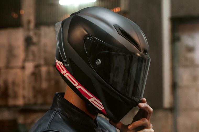 Casco BMW M Pro Race (2)