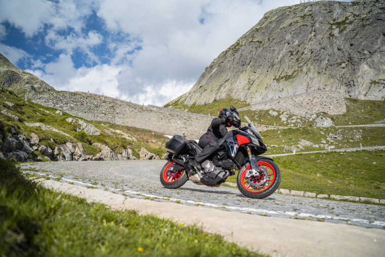 Ducati-Multistrada-V2-S-2023 - 11