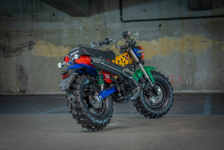 Honda-Dax-Driving-Me-Mad-1