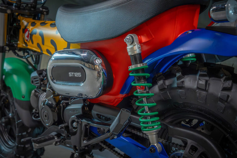 Honda-Dax-Driving-Me-Mad-3