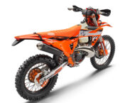 KTM 300 EXC Hardenduro 2024 estudio2