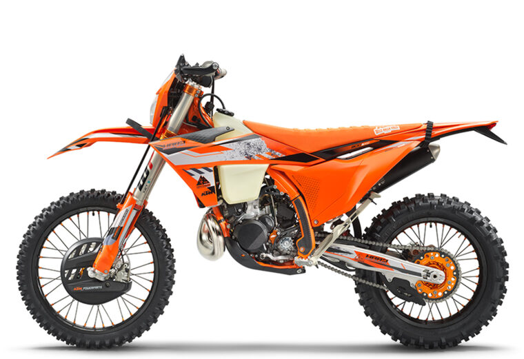 KTM-300-EXC-Hardenduro-2024-estudio3