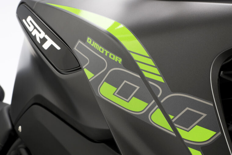 QJMOTOR-SRT-700X-2023 - 11