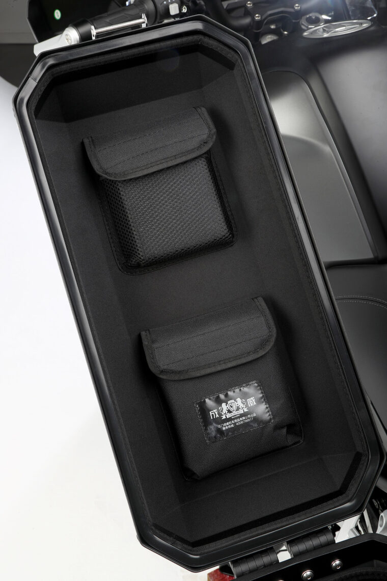 QJMOTOR-SRT-700X-2023 - 22