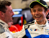 Valentino Rossi logra en Le Mans su primera victoria en GT3 con BMW 7 Valentino Rossi victoria Le Mans BMW (2)