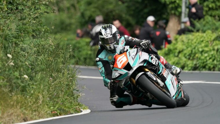 iomtt-2023-superstock-race-1 (4)