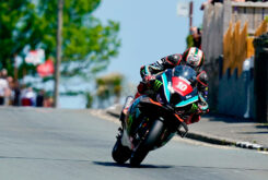 peter hickman iomtt 2023 superstock