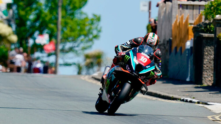 peter-hickman-iomtt-2023-superstock