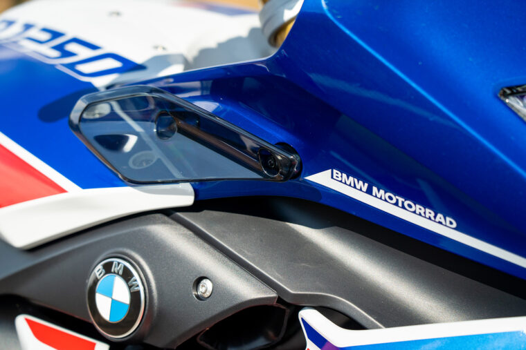 BMW-R1250RS-2023-comparativa-detalles-1