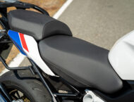 BMW R 1250 RS vs Moto Guzzi V100 Mandello S: Prueba comparativa 11 BMW R1250RS 2023 comparativa detalles 4